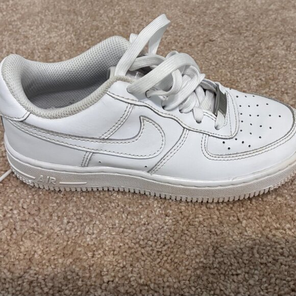 Nike Kids Grade School Air Force 1 Shoes - Picture 6 of 8